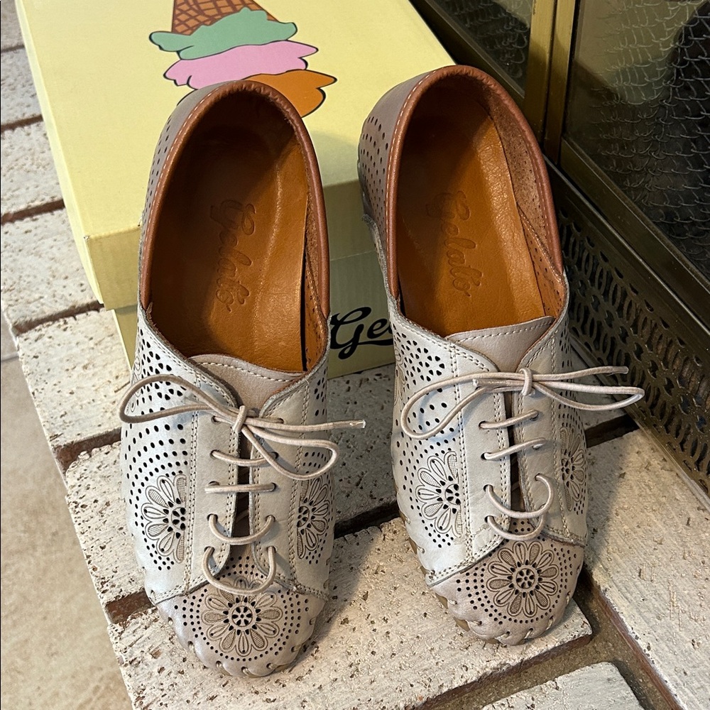 Gelato Women's Lace-Up Perforated Flats - Tan and Brown. Size 36